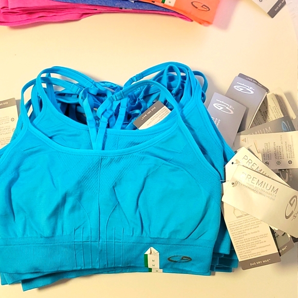 CHAMPION ๐ - Picture 3 of 4